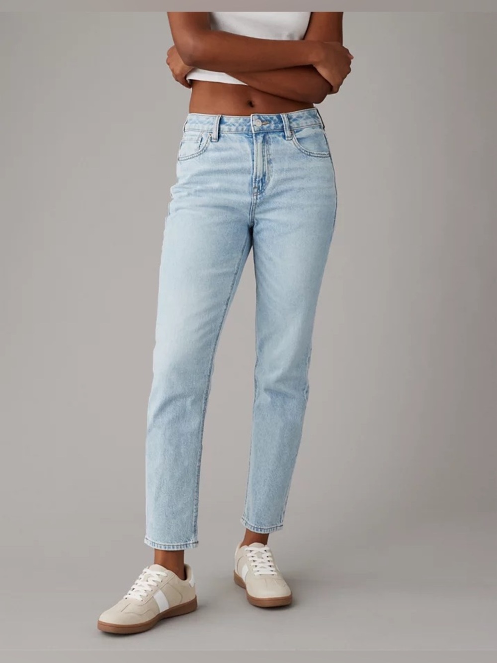 American‎ Eagle AE Strigid Mom Jean Size 8 Regular